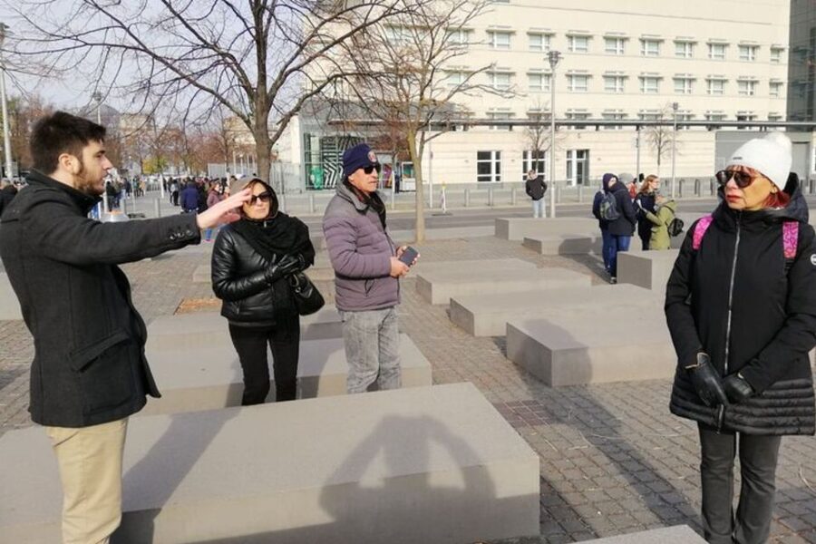 Private custom tour with a local guide Berlin - Start with the Berlin you want to see