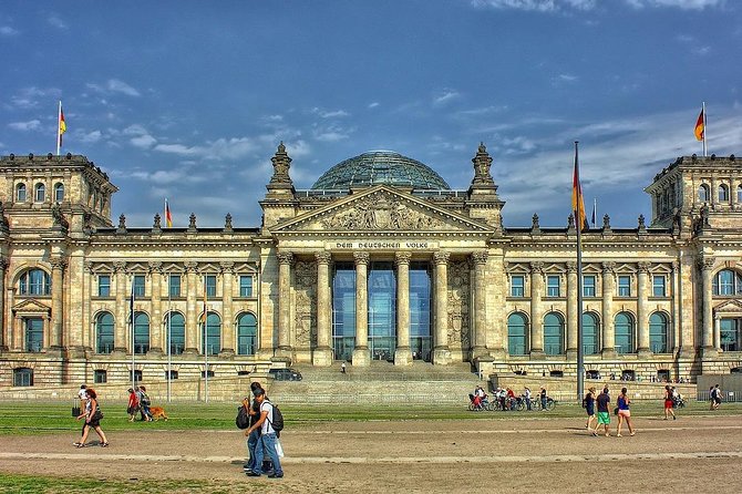 Private Half-Day Sightseeing Tour in Berlin - What the driver can and cannot provide