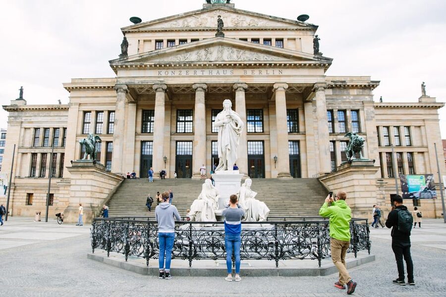 Private Highlights of Berlin Bike Tour - Key points at a glance