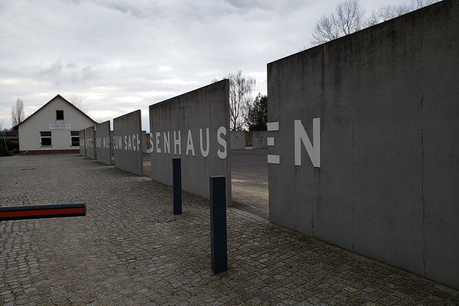 Private Minivan Tour to Sachsenhausen Concentration Camp - What the private format changes