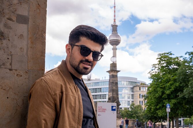 Private Personalized Photoshoot in Berlin - Price, timing, and group value at $100.60 per person