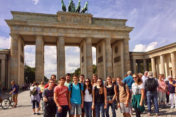 Private Taxi Tour of Berlin East and West and Neighbourhood approx. 4-6h - Parliament, the Chancellery, and Berlin Hauptbahnhof