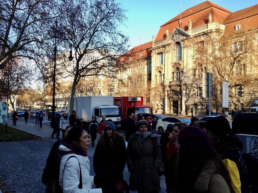 Private Taxi Tour through Berlin East and West and Kiez 4-6h - The Humboldt Forum rooftop is the tour’s best view