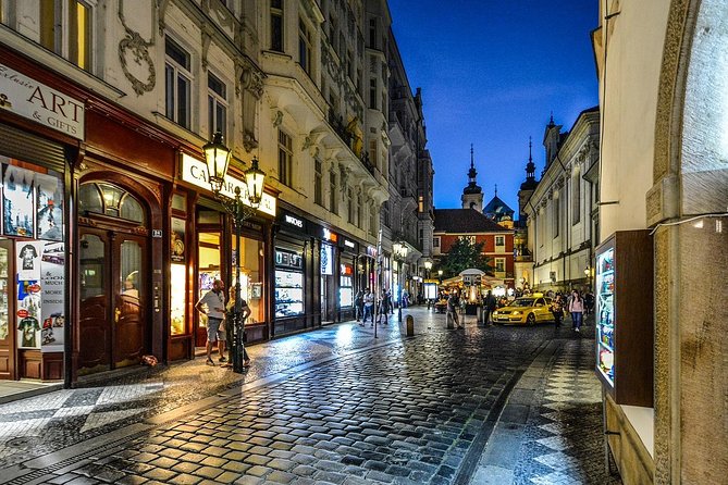 Private Transfer from Berlin to Prague, Hotel-to-hotel, English-speaking driver - Luggage, comfort, and privacy