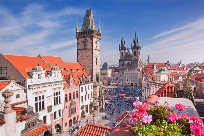 Private Transfer from Berlin to Prague with 2h of Sightseeing - Who should book this transfer?