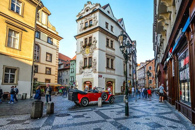 Private Transfer from Berlin to Prague with 4h of Sightseeing - Dresden: the strongest all-around stop