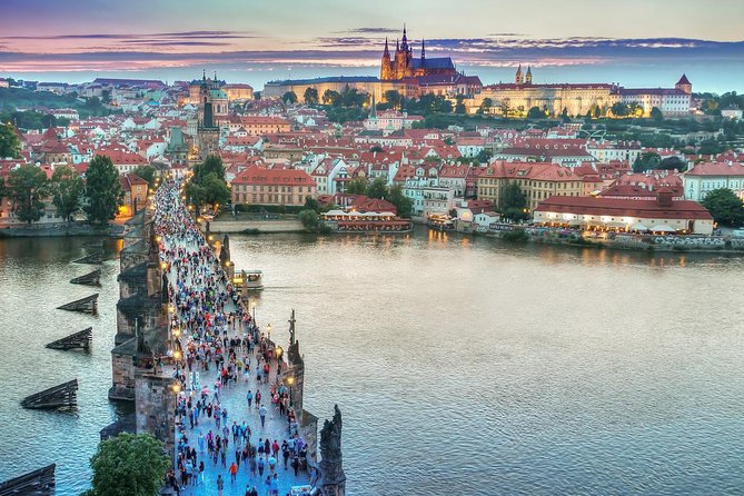 Private Transfer from Berlin to Prague with 4h of Sightseeing - Moritzburg: a smaller, more scenic castle stop