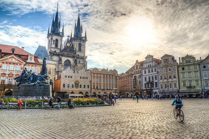 Private Transfer from Berlin to Prague with 4h of Sightseeing - Four hours of sightseeing: how to use it well