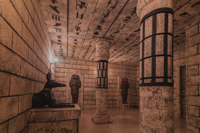 Private Tutankhamun's Tomb Live Escape Room in Berlin - Entering Tutankhamun’s Pyramid in Berlin