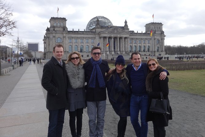 Private Walking Tour Berlin 3 hours: Brandenburg, Historic Center - Checkpoint Charlie and the Cold War story