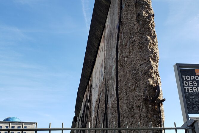 Private Walking Tour: Berlin Wall, Cold War and Checkpoint Charlie - The Palace of Tears and the cost of saying goodbye