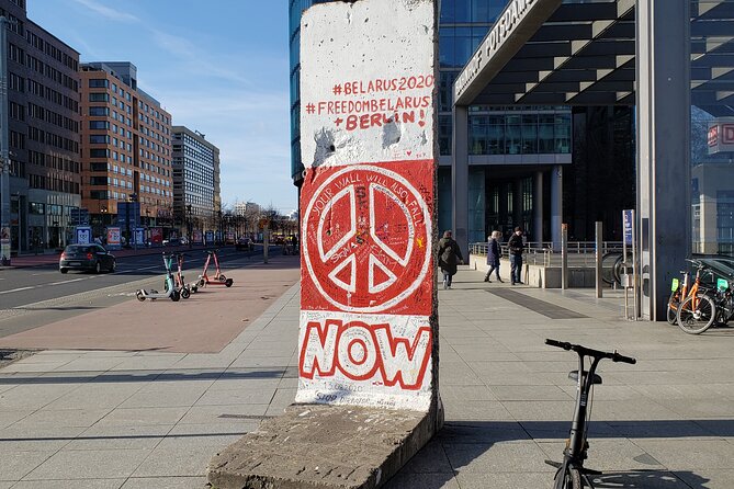 Private Walking Tour: Berlin Wall, Cold War and Checkpoint Charlie - What a private two-hour format changes
