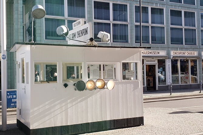 Private Walking Tour: Berlin Wall, Cold War and Checkpoint Charlie - The last Wall pieces and a watchtower