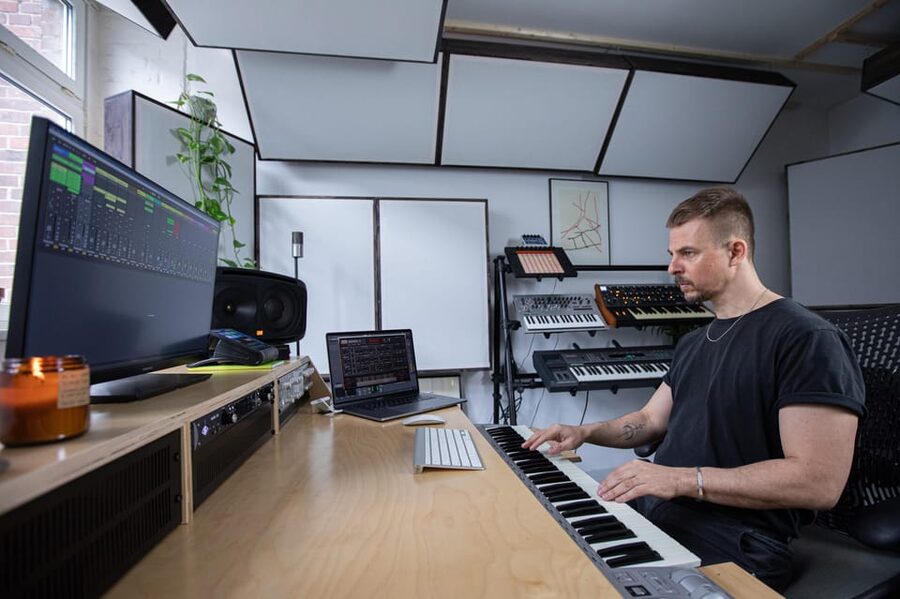Produce Techno and House Music in Berlin - Is $147 fair for two hours?
