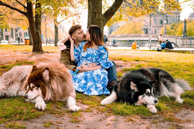 Romantic Couple Photoshoot in the Heart of Berlin - Is $173.64 good value for two people?