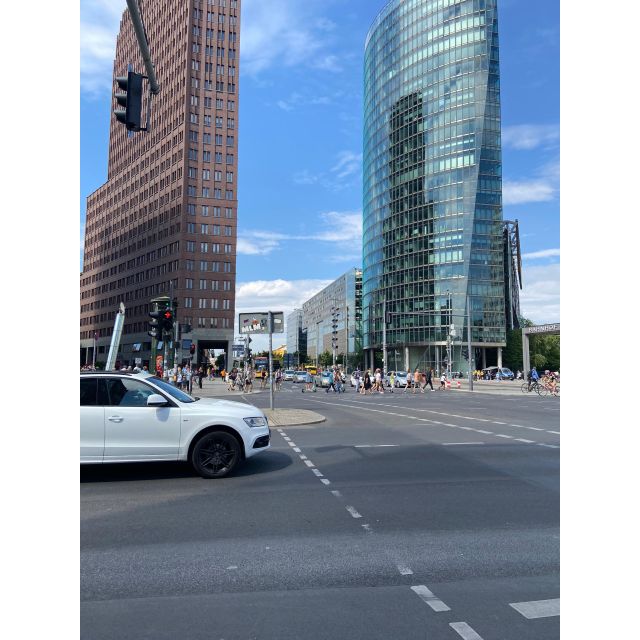 Rude Bastards Tour of Berlin - One break in a 3.5-hour walk