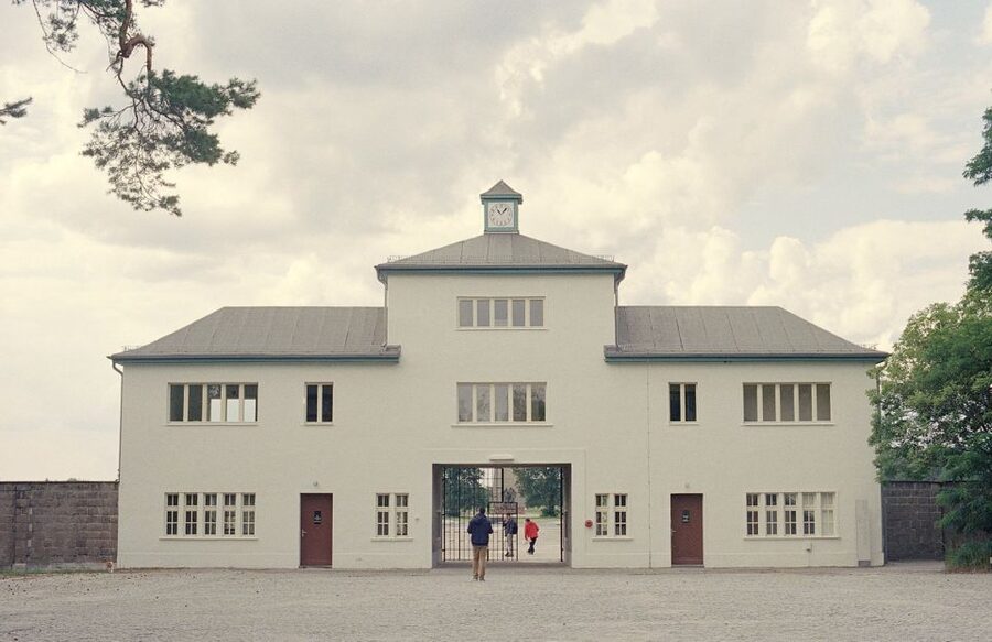 Sachsenhausen Memorial: Walking Tour from Berlin - Station Z and the machinery of murder