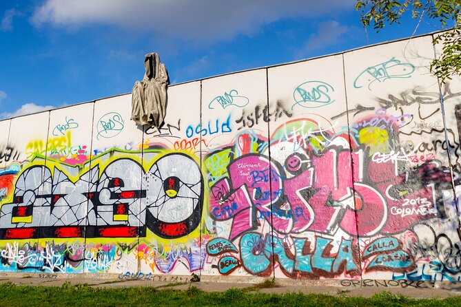Self-Guided Audio Tour-The Fall of the wall: A light for humanity - Getting the most from the self-guided format