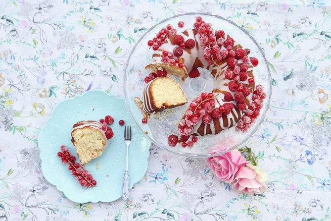 Sharing plate food tour in Berlin - A good match for solo visitors, couples, and teams