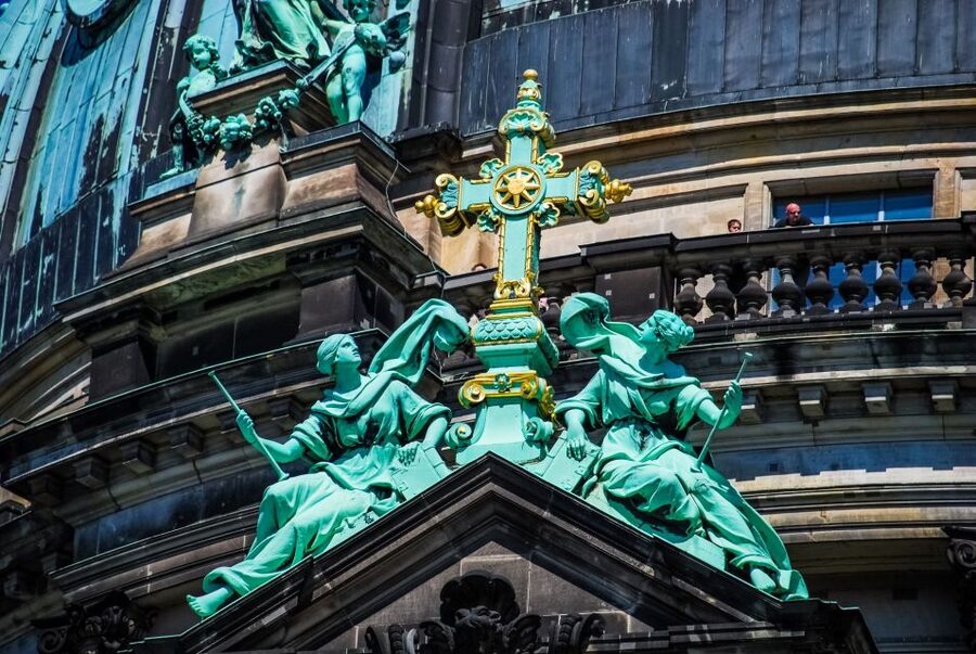 Skip-the-line Berlin Cathedral and Old Town Private Tour - What the Private Format Adds