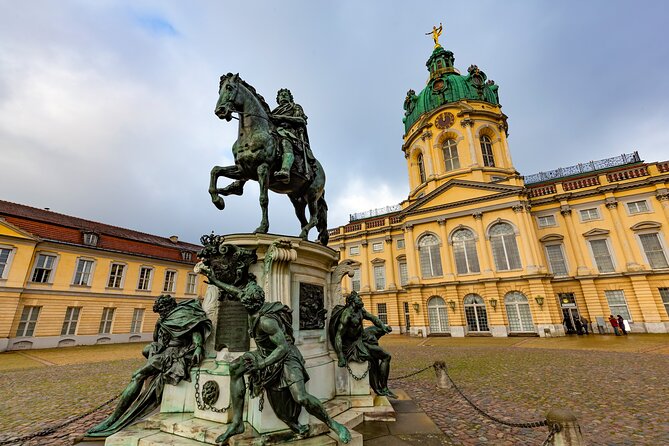 Skip-the-line Charlottenburg Palace Private Tour & Transfers - The gardens: a quieter side of the palace