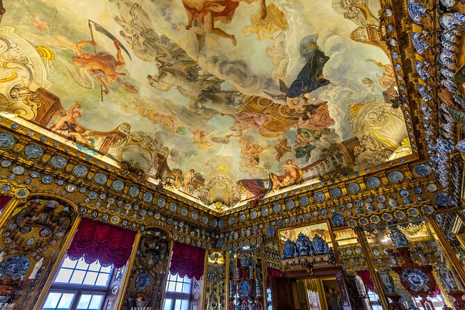Skip-the-line Charlottenburg Palace Private Tour & Transfers - How the private car transfers work