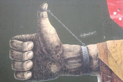 Street Art and Alternative Tour of Berlin in French