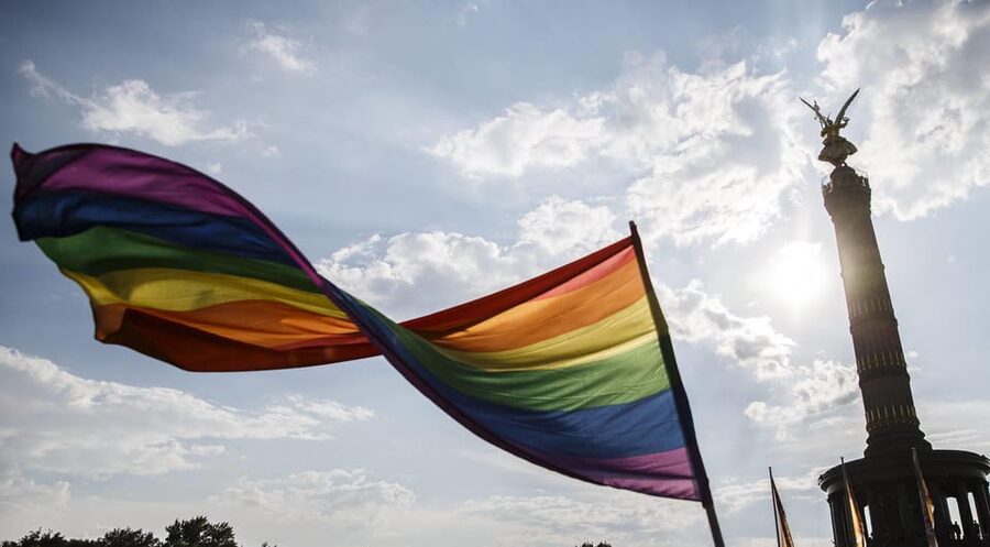 Street Art & Berlin Gay, Queer, Trans History + Free Gay Map - Key points at a glance