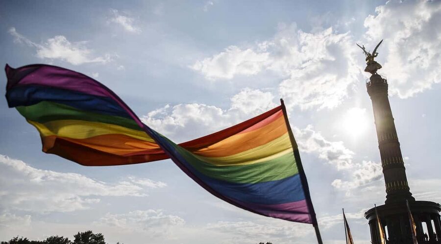 Street Art & Berlin Gay, Queer, Trans History + Free Gay Map - Starting at Wittenbergplatz with Berlin on the edges
