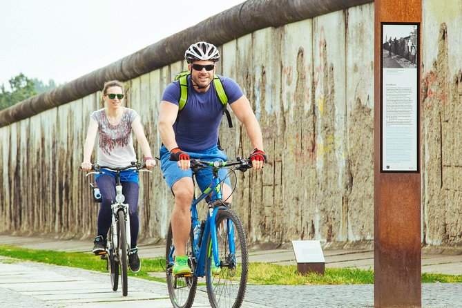 The Beauty of Berlin by Bike: Private Tour - Brandenburg Gate and the Former Dividing Line