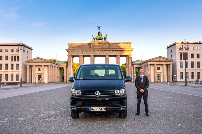 The Best Private Berlin Tour with a Car, Tour Guide and Pick up - Brandenburg Gate and the Reichstag: Berlin’s main stage