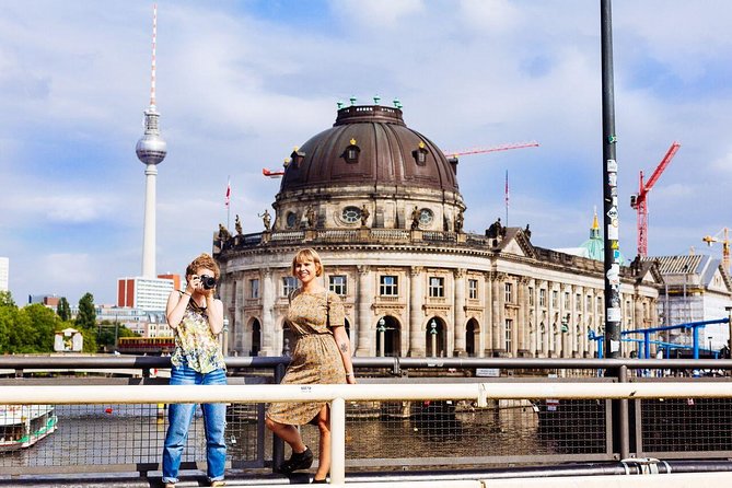 The History of Berlin: WWII PRIVATE Walking Tour With Locals - A serious introduction on Oranienburger Strasse