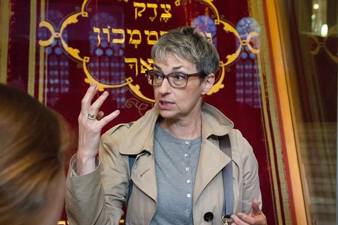 "The Jewish Berlin" - What the private format adds