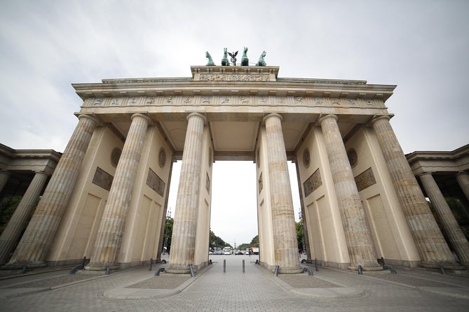 Warnemuende Shore Excursion: Private Berlin Tour - Brandenburg Gate, Berlin Cathedral, and the city center